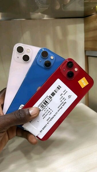 IPhone 13 simple 128GB quasi neuf Disponible