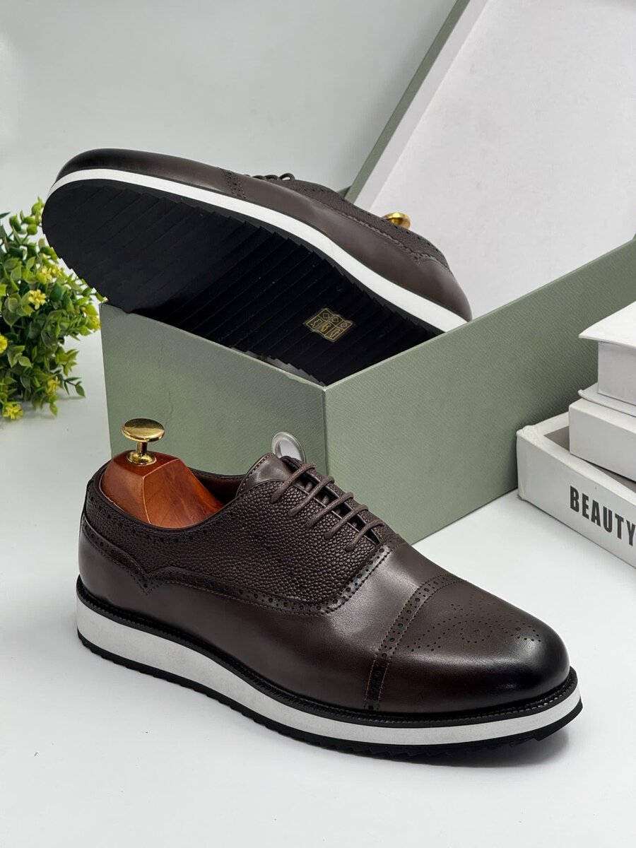 BERLUTI COFFEE AND WHITE