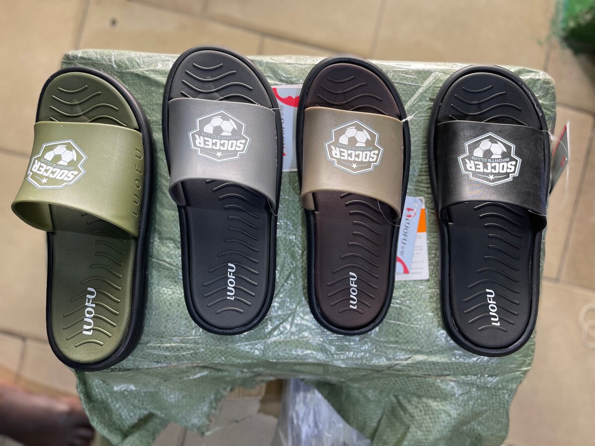 Tongs de bain confortables