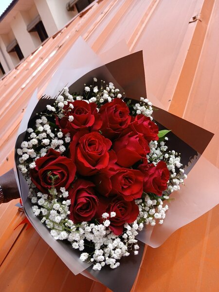 Bouquet romantique de roses rouges