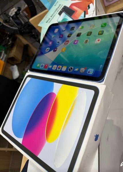 Apple iPad 10.9" Wi-Fi