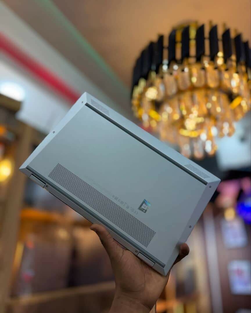 Elitebook 1040 G8 x360 i7 3ghz