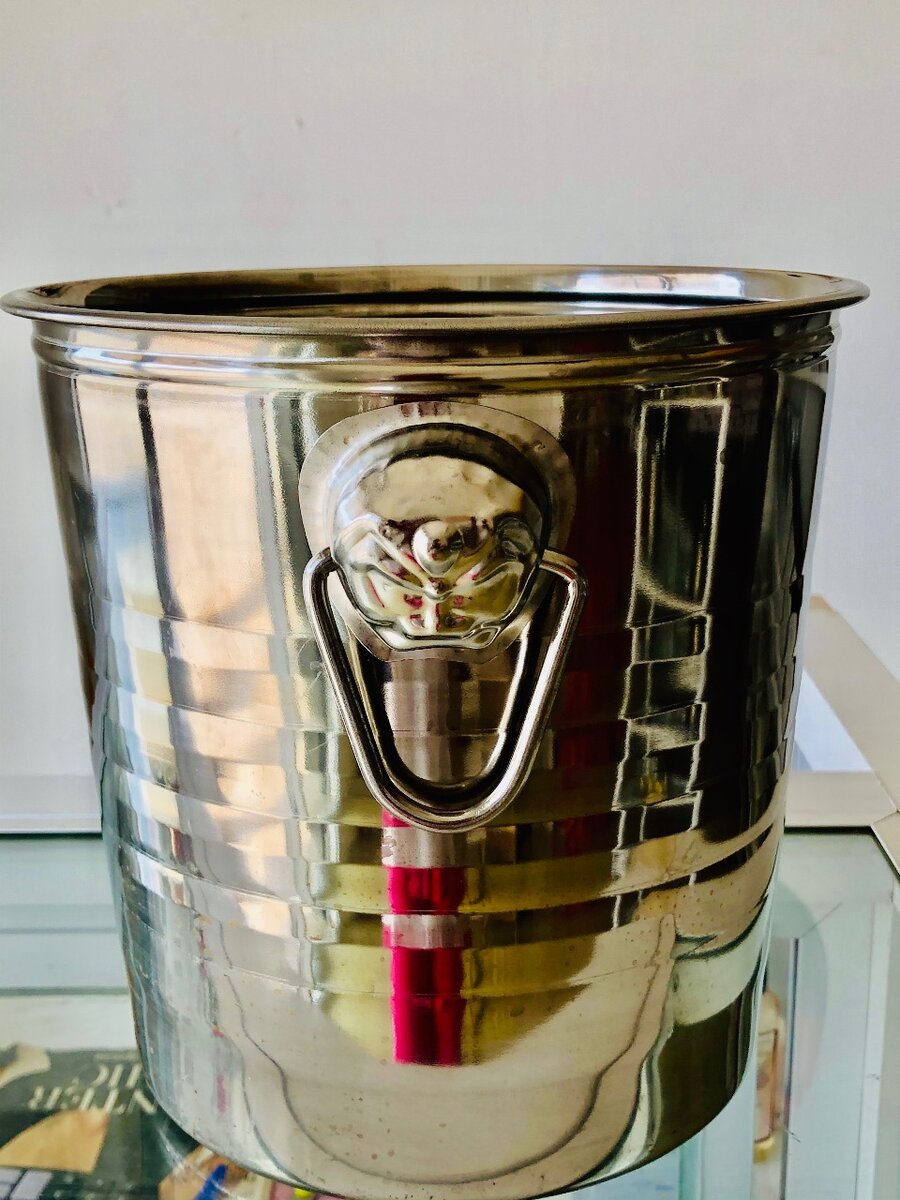 Stainless cooling bucket