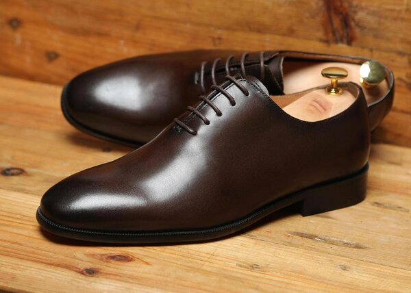 Chaussures habillées en cuir élégant