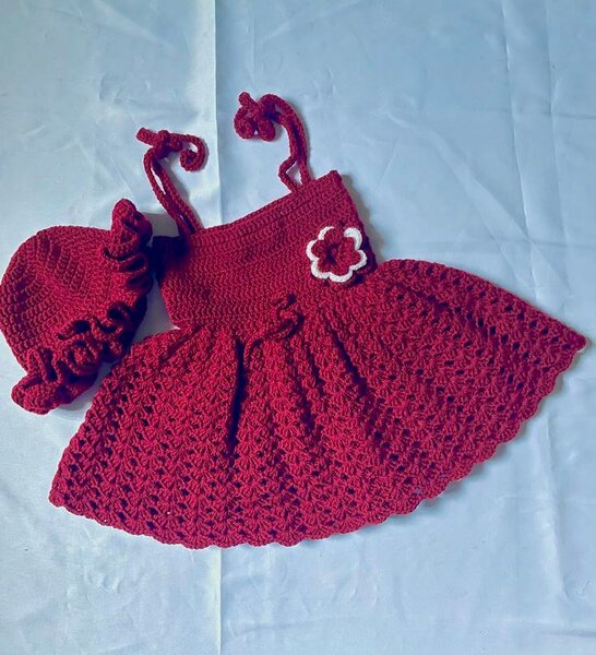 Robe crochetée baby