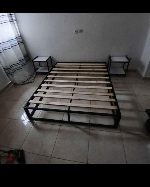 Lit très solide