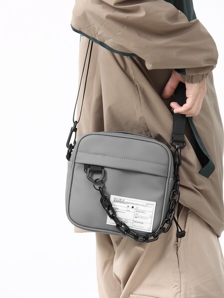 Sacoche avec chaîne