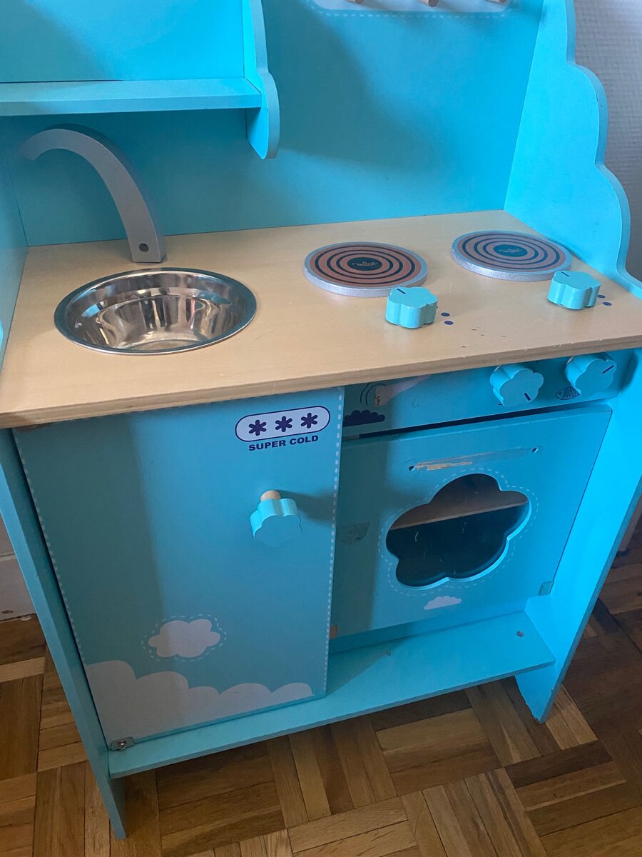 Grande cuisinière en bois pour enfant