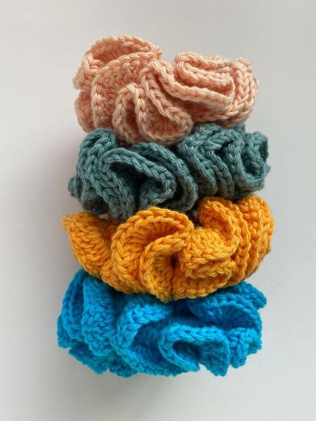 Chouchous en crochet colorés