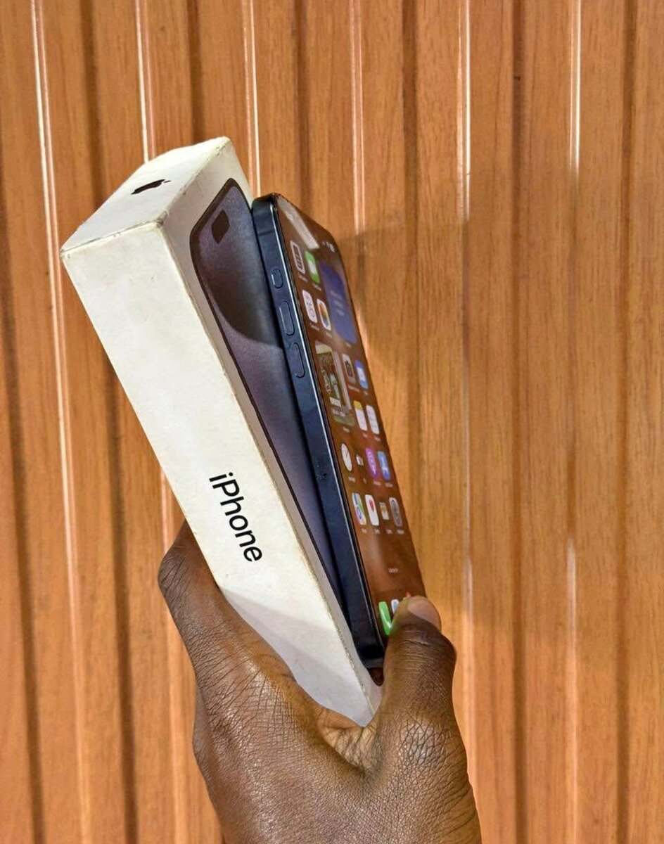 iPhone 15 pro Max 256GB-Neuf