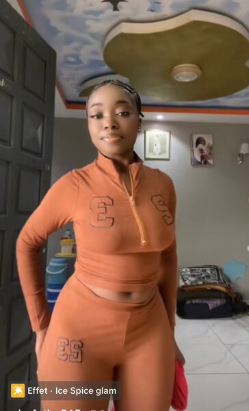 Ensemble sport femme ajusté