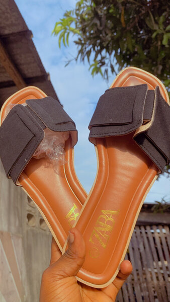 Sandales Zara élégantes