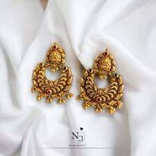 Artificial earrings