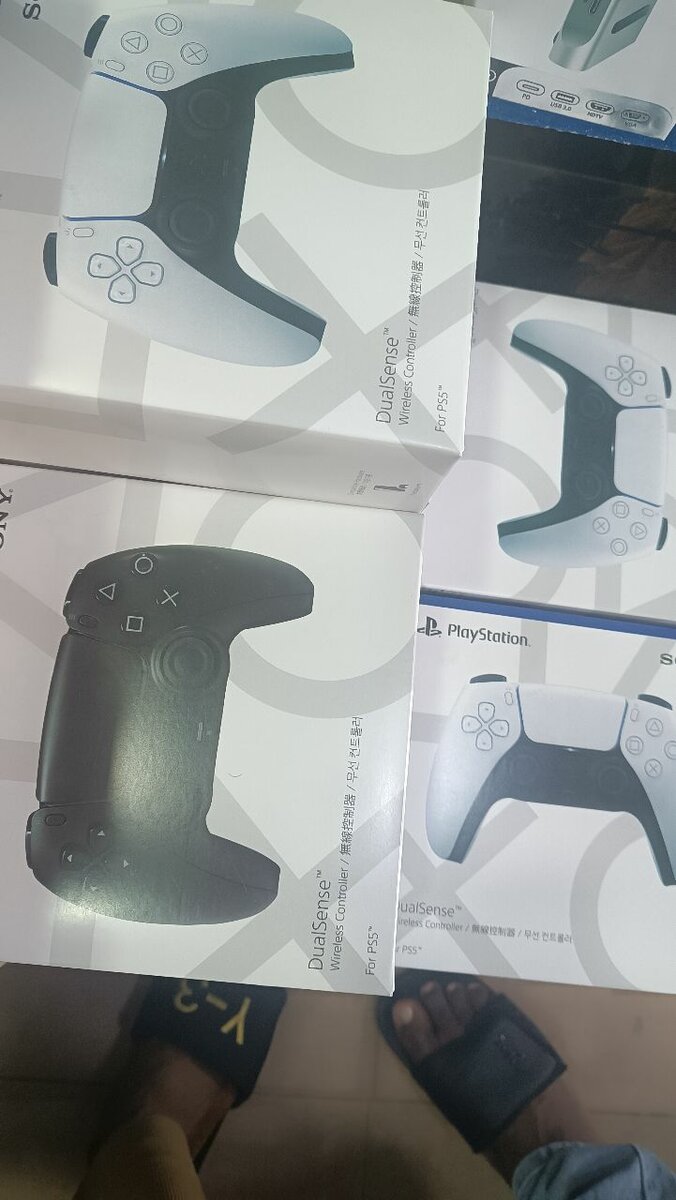 PS5 controller