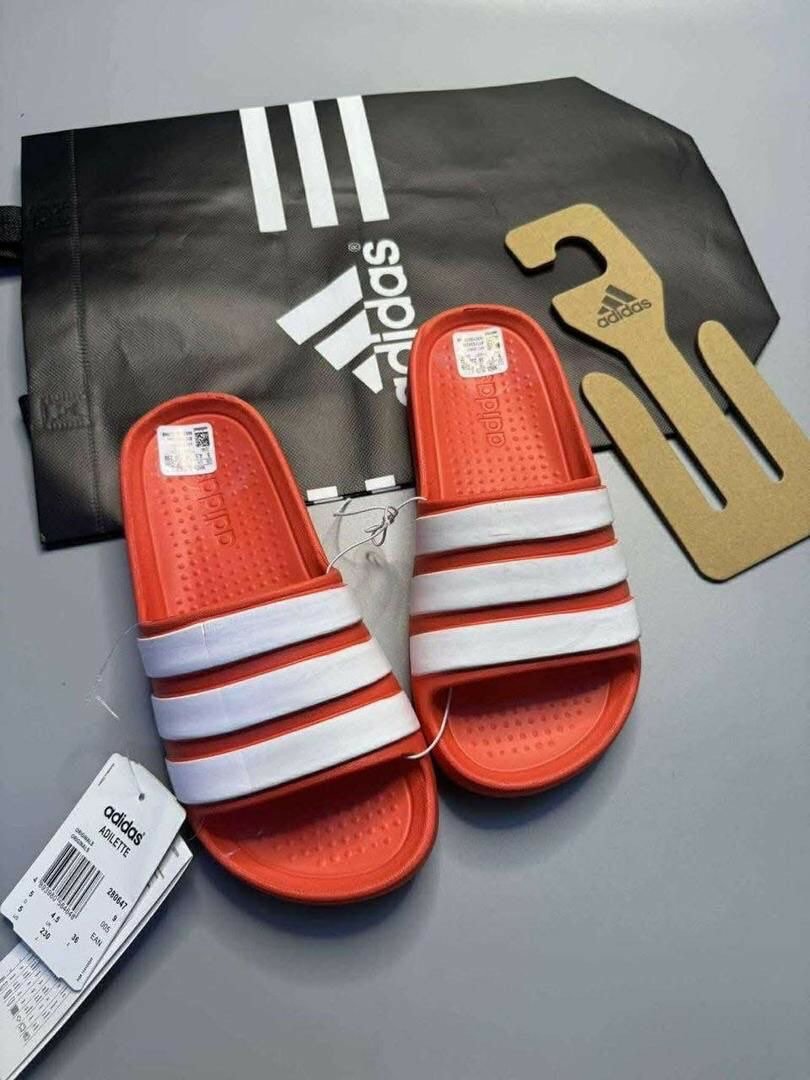 Sandales Adidas Classiques