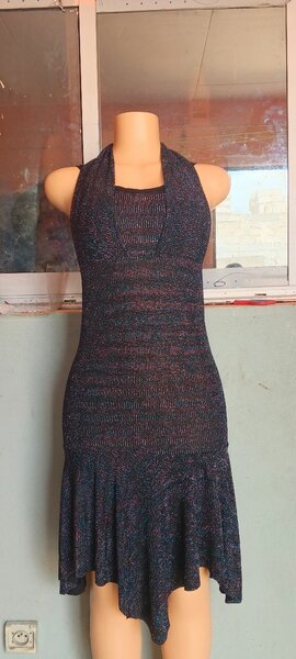 Robe élégante sans manches