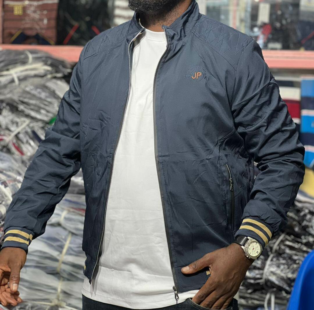 Veste Homme Élégante et Confortable