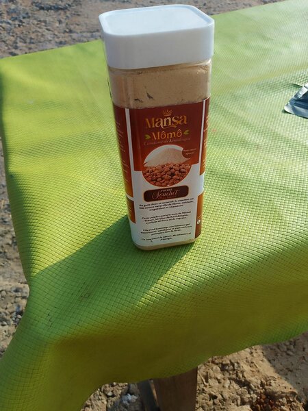 Mansa Mômô poudre Souchet