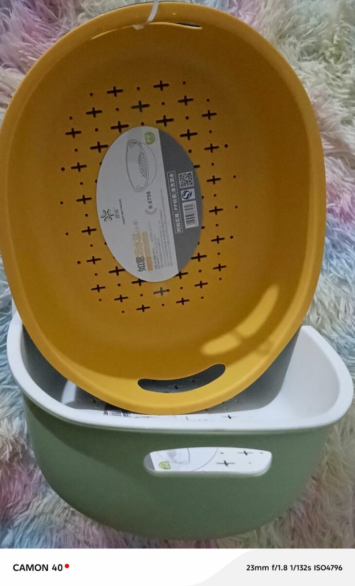 Paniers de rangement colorés