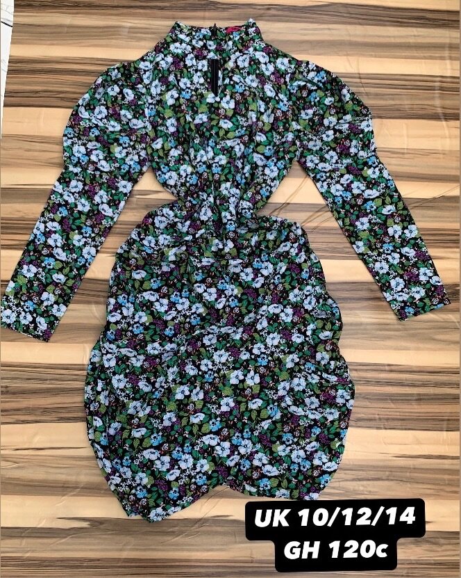 Green flower patterned side rouched Dress