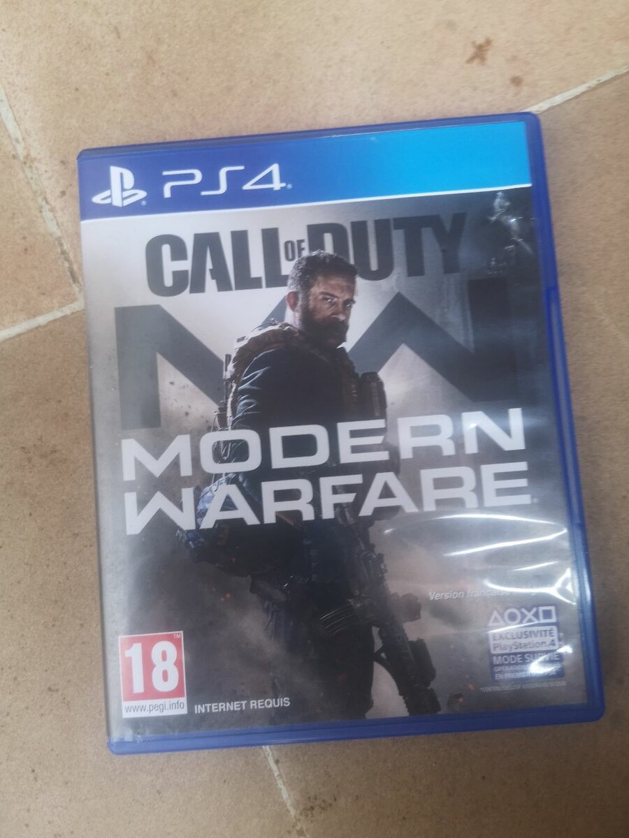 Un CD de Ps4 à 10000