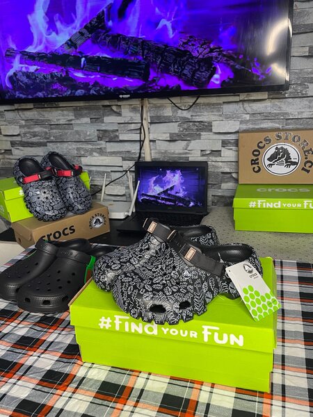 Crocs bandana