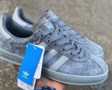 Adidas sneakers blue