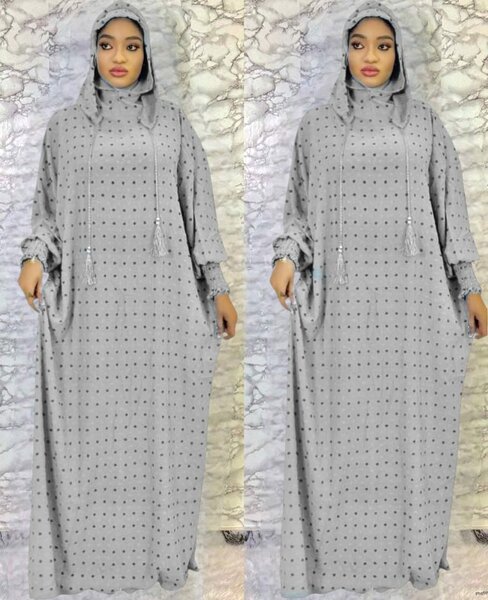 Abaya à Capuche Élégante