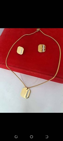 Chaine, boucle, bracelet