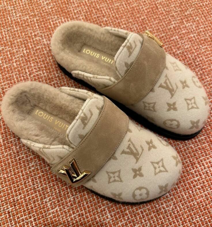LUIS VUITTON SLIDES