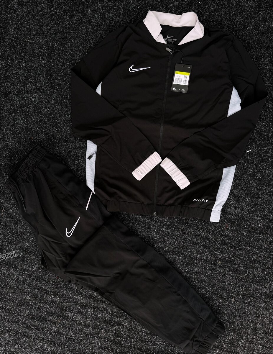 Ensemble de survêtement Nike