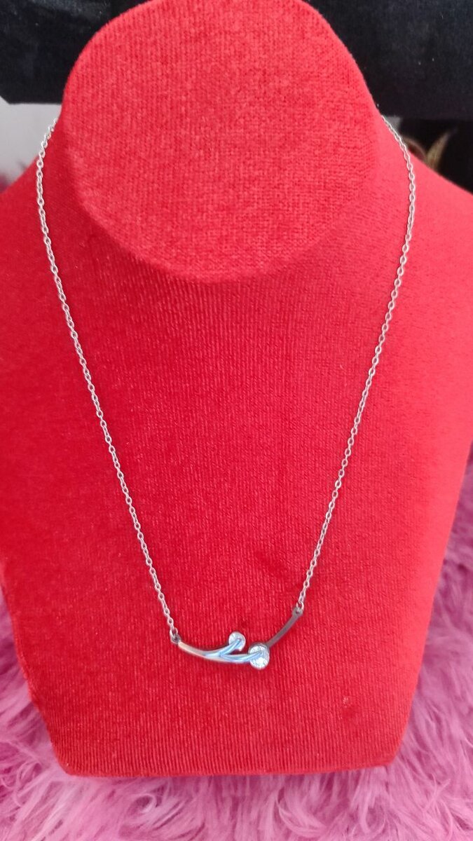 Collier élégant pendentif