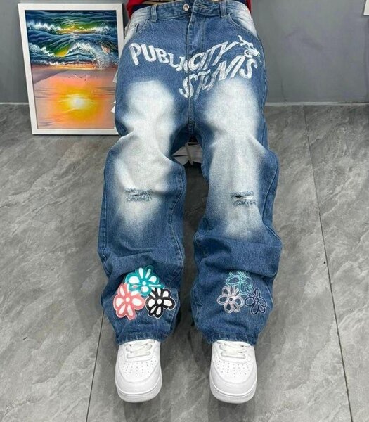 Jeans brodés tendance femme