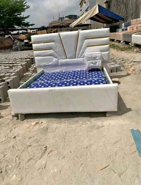 Lit double moderne rembourré