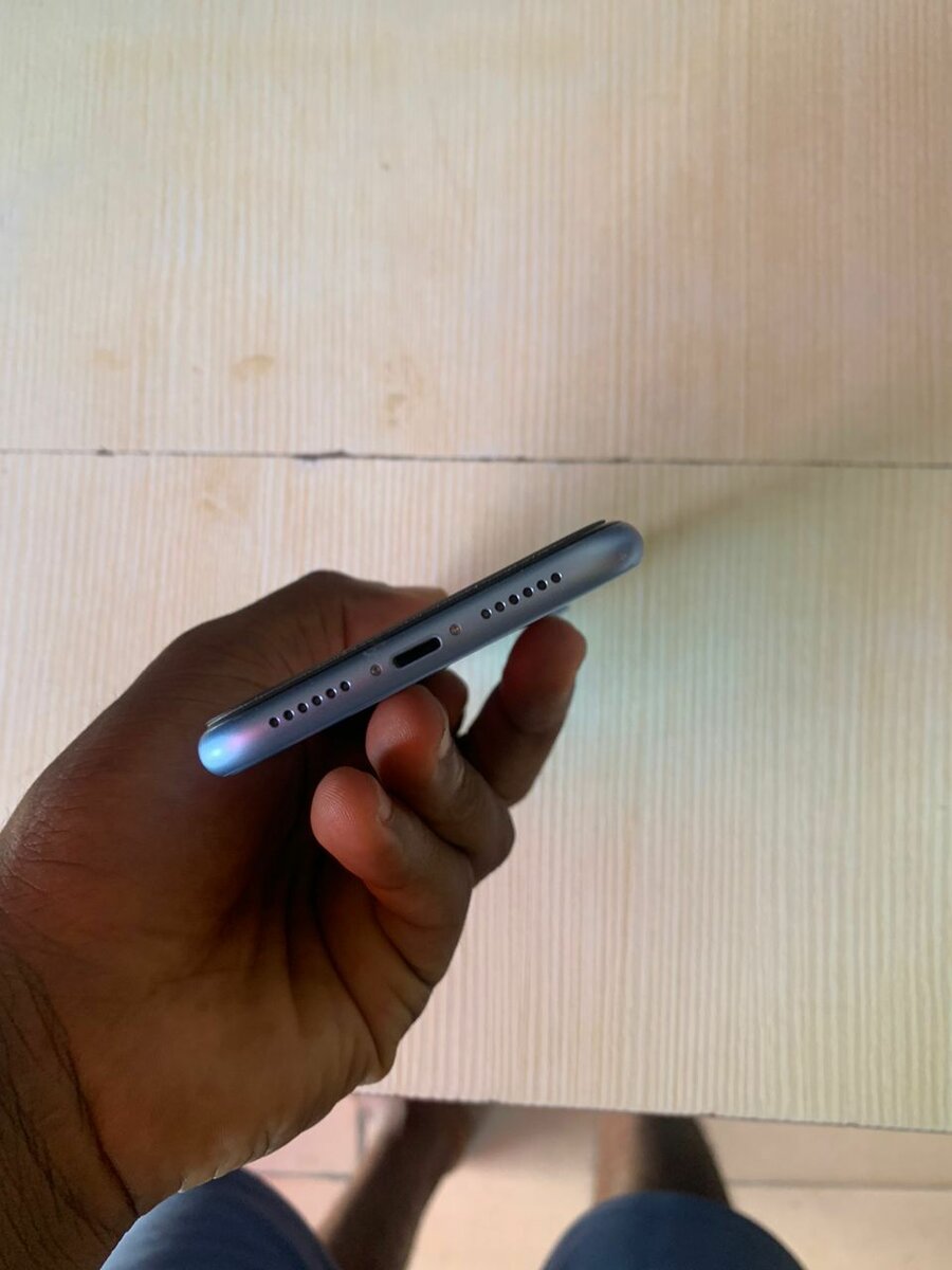 iPhone XR Bleu Débloqué