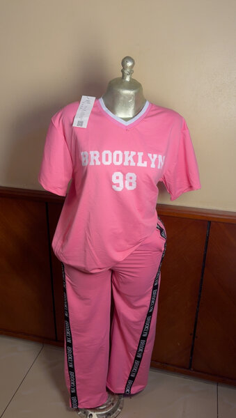Ensemble de sport Brooklyn rose