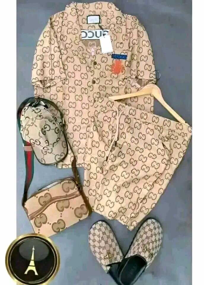 Ensemble de vêtements tendance