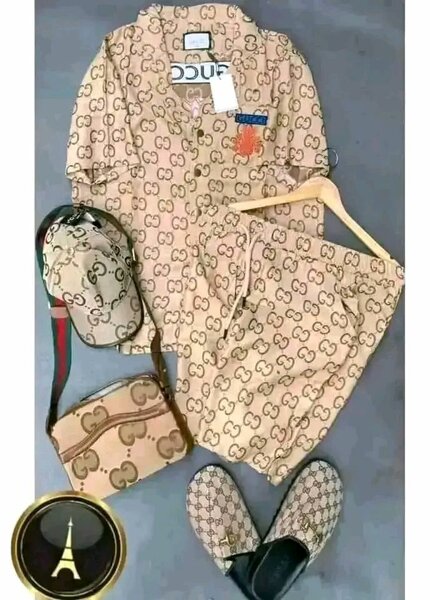 Ensemble de vêtements tendance