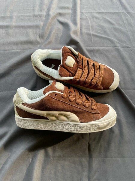 Sneakers en daim marron