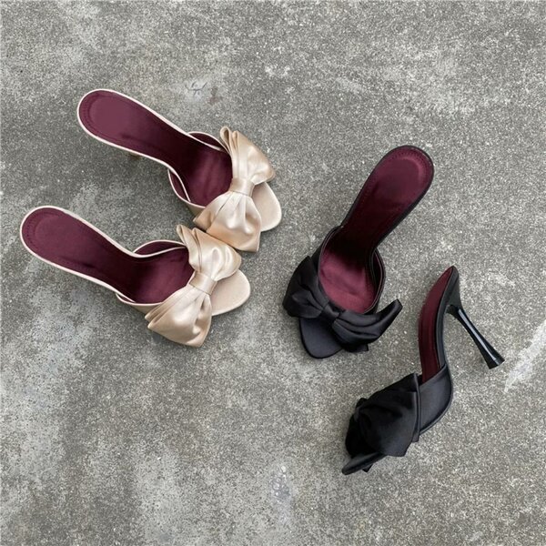 Mules à nœud en satin