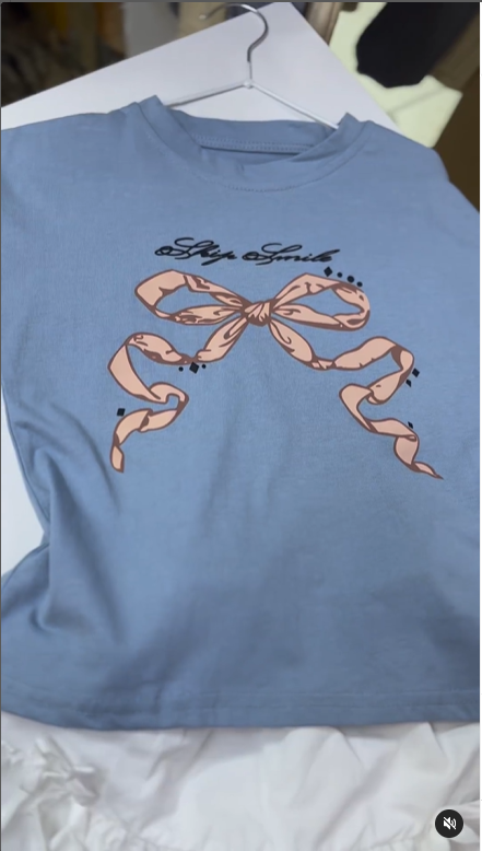 Футболка синяя женская