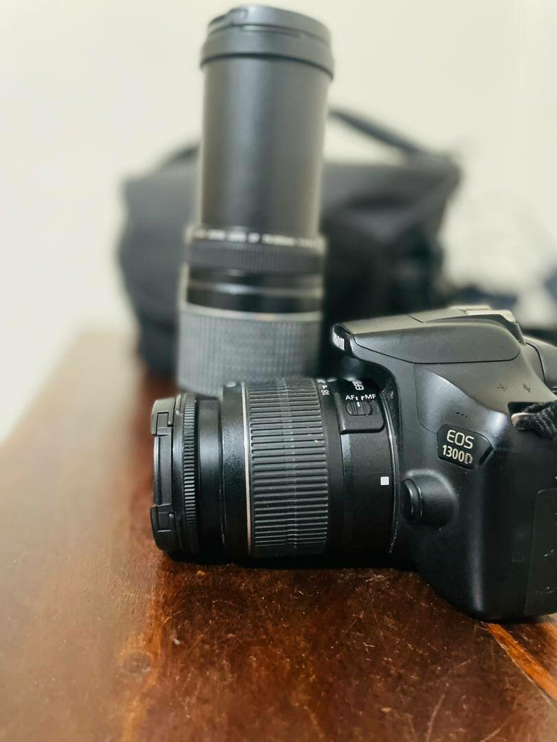 Canon camera D1300
