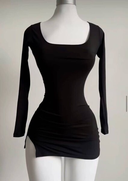 Robe ajustée asymétrique