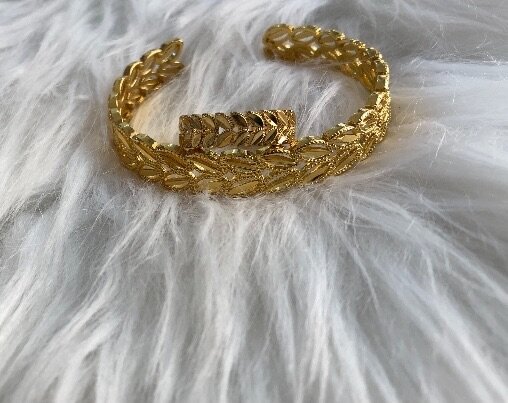 Fbeautiful yellow gold color jewelry set