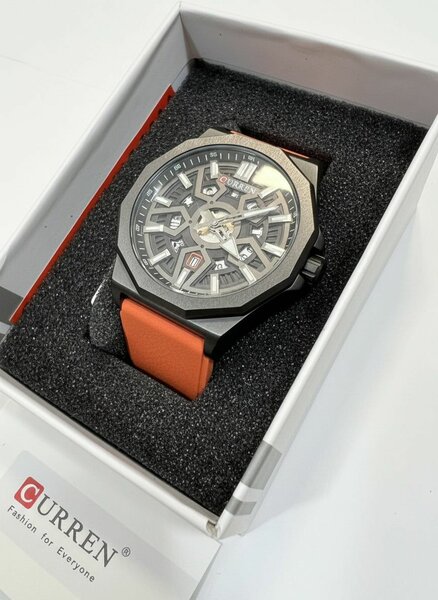 Montre curren 8437