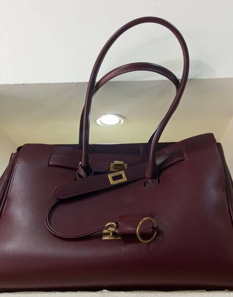 Sac à main élégant femme