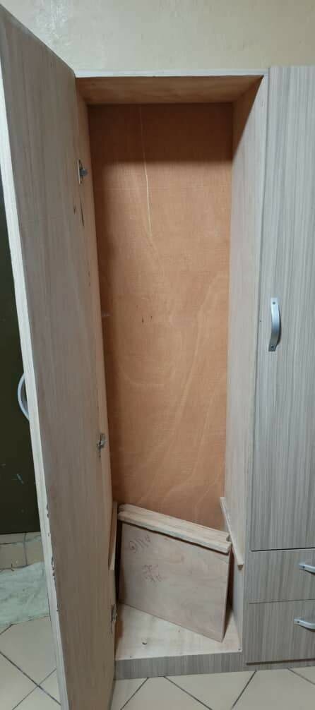 Armoire de rangement moderne