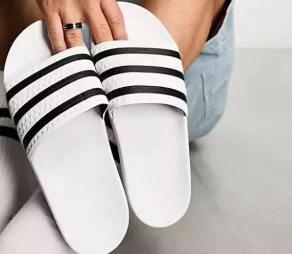 Claquettes adidas originales