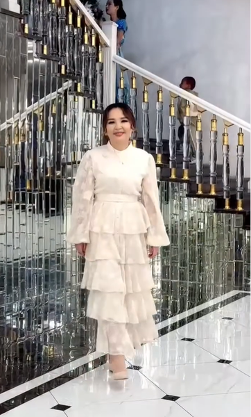 платье бежевое женское 