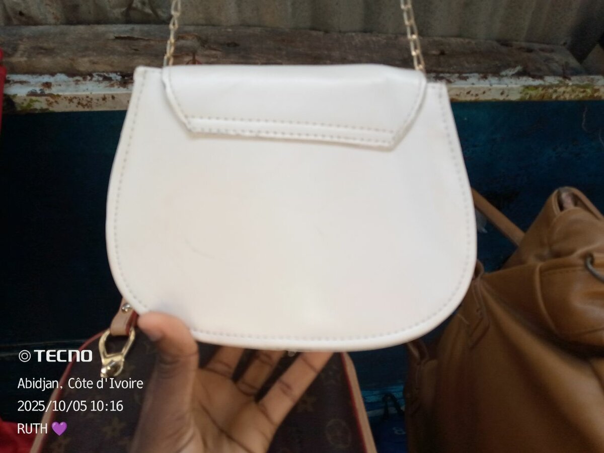 Sac à main blanc élégant